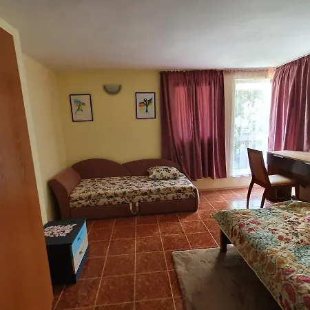 Pensionat Velina House Velika