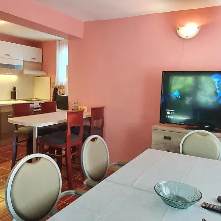 Velina House *