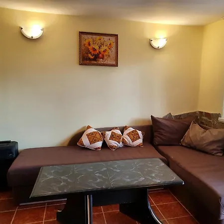 Velina House * Velika